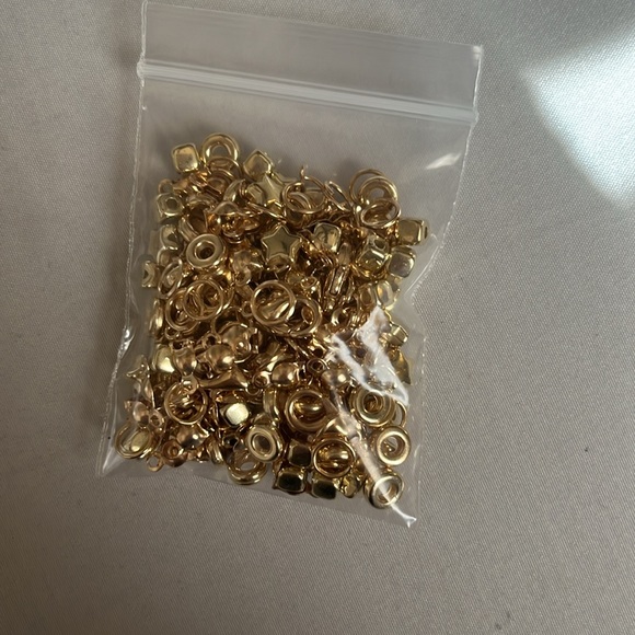 NWOT Clay Bead Bracelet Making Kit - Picture 5 of 7